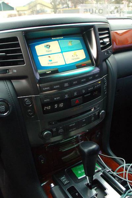 Lexus LX 570 2008  випуску Київ з двигуном 5.7 л газ позашляховик автомат за 33500 долл. 