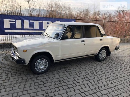 Lada 2105 1992  випуску Ужгород з двигуном 1.5 л газ седан механіка за 1650 долл. 