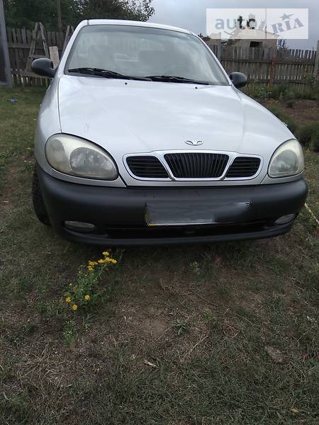 Daewoo Lanos 2003  випуску Миколаїв з двигуном 1.5 л газ седан механіка за 2500 долл. 