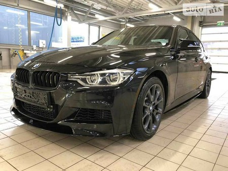 BMW 340 2018  випуску Київ з двигуном 3 л бензин  автомат за 42600 євро 