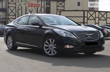 Hyundai Azera 2013  випуску Київ з двигуном 3 л бензин седан автомат за 19200 долл. 