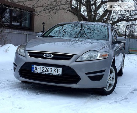 Ford Mondeo 2011  випуску Донецьк з двигуном 1.6 л бензин седан механіка за 9800 долл. 