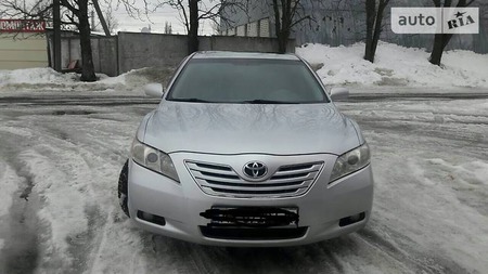 Toyota Camry 2006  випуску Харків з двигуном 3.5 л газ седан автомат за 11200 долл. 