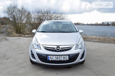 Opel Corsa 2012  випуску Луцьк з двигуном 1.2 л бензин хэтчбек автомат за 7000 долл. 