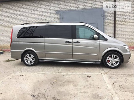 Mercedes-Benz Vito 2010  випуску Харків з двигуном 2.2 л дизель мінівен автомат за 21000 долл. 