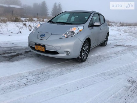 Nissan Leaf 2017  випуску Тернопіль з двигуном 0 л електро хэтчбек автомат за 23150 долл. 