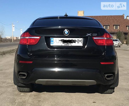BMW X6 2010  випуску Харків з двигуном 4.4 л бензин позашляховик автомат за 25999 долл. 