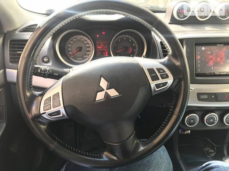 Mitsubishi Lancer 2008  випуску Львів з двигуном 2 л бензин седан механіка за 8199 долл. 