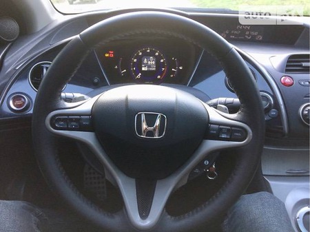 Honda Civic 2009  випуску Запоріжжя з двигуном 1.8 л бензин хэтчбек автомат за 9200 долл. 