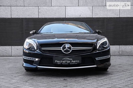 Mercedes-Benz SL 63 AMG 2013  випуску Київ з двигуном 5.5 л бензин кабріолет автомат за 152000 долл. 