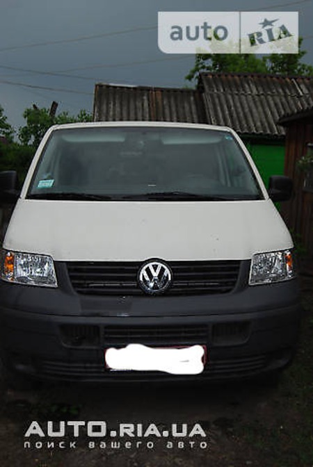 Volkswagen Transporter 2005  випуску Луганськ з двигуном 1.9 л дизель мінівен механіка за 5900 долл. 