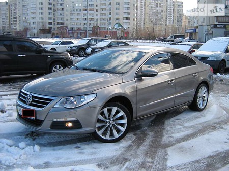 Volkswagen CC 2010  випуску Київ з двигуном 1.8 л бензин седан автомат за 11000 долл. 