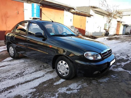 Daewoo Lanos 2010  випуску Хмельницький з двигуном 0 л газ седан механіка за 4349 долл. 