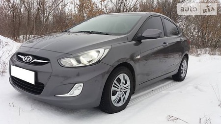 Hyundai Accent 2012  випуску Полтава з двигуном 1.4 л газ седан автомат за 10000 долл. 