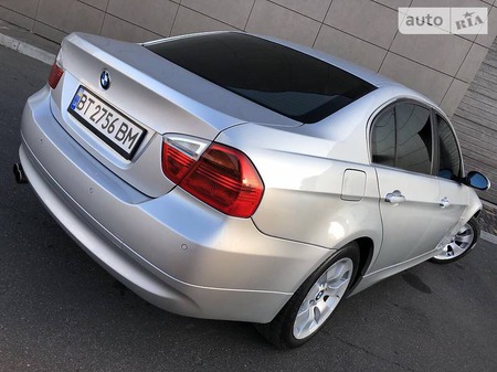 BMW 330 2007  випуску Дніпро з двигуном 3 л бензин седан автомат за 9400 долл. 