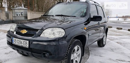 Chevrolet Niva 2011  випуску Вінниця з двигуном 0 л бензин позашляховик механіка за 9600 долл. 