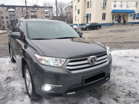 Toyota Highlander 2011  випуску Дніпро з двигуном 0 л газ позашляховик автомат за 22100 долл. 