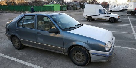 Renault 19 1991  випуску Київ з двигуном 1.8 л бензин хэтчбек  за 1000 долл. 
