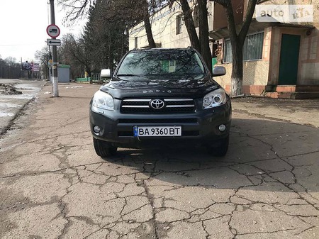 Toyota RAV 4 2008  випуску Кропивницький з двигуном 2 л  позашляховик автомат за 12450 долл. 