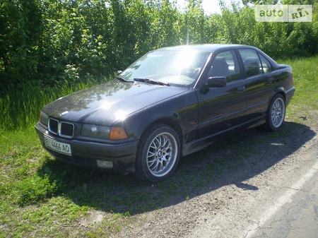 BMW 323 1996  випуску Полтава з двигуном 2.5 л бензин седан механіка за 4200 долл. 