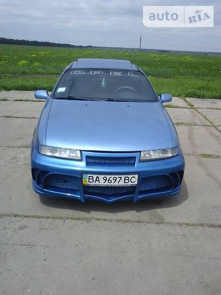 Opel Calibra 1994  випуску Кропивницький з двигуном 2 л газ купе механіка за 3300 долл. 