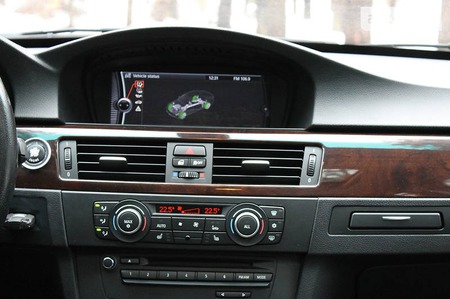 BMW 328 2011  випуску Житомир з двигуном 3 л бензин седан автомат за 12500 долл. 