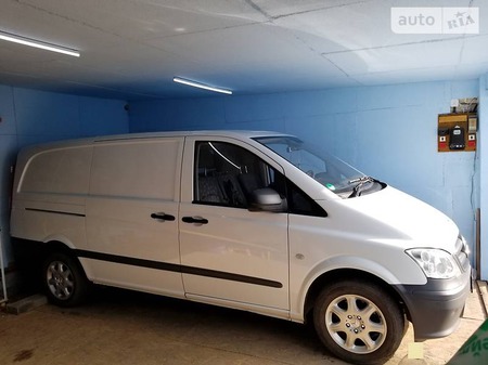 Mercedes-Benz Vito 2011  випуску Харків з двигуном 2.2 л дизель мінівен механіка за 12500 долл. 