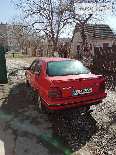 Renault 19 1990  випуску Хмельницький з двигуном 1.7 л газ універсал механіка за 1600 долл. 