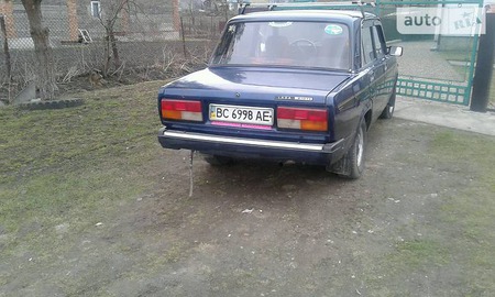 Lada 2107 1987  випуску Львів з двигуном 1.5 л газ седан механіка за 700 долл. 