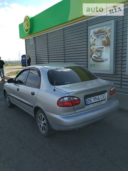 Daewoo Lanos 2002  випуску Миколаїв з двигуном 1.5 л газ седан механіка за 3500 долл. 