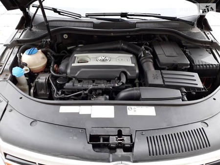 Volkswagen CC 2012  випуску Донецьк з двигуном 0 л бензин седан автомат за 14800 долл. 