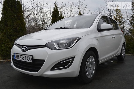 Hyundai i20 2014  випуску Харків з двигуном 1.3 л газ хэтчбек механіка за 8450 долл. 