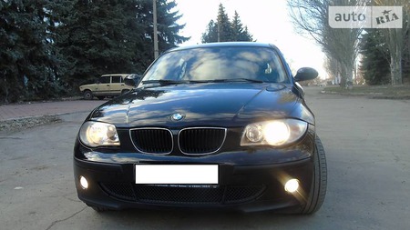 BMW 116 2006  випуску Донецьк з двигуном 1.6 л бензин хэтчбек механіка за 8500 долл. 