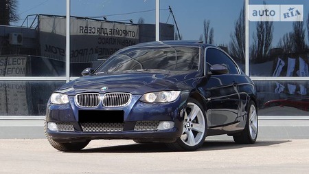 BMW 335 2009  випуску Одеса з двигуном 3.5 л бензин купе автомат за 13800 долл. 
