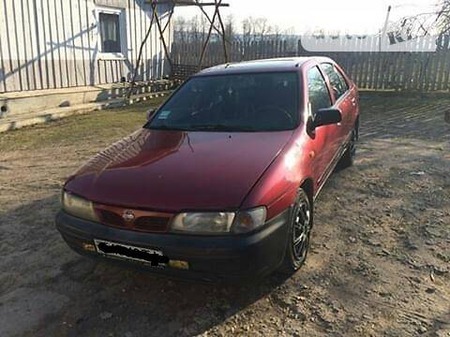 Nissan Almera 1995  випуску Івано-Франківськ з двигуном 1.4 л бензин седан механіка за 2850 долл. 