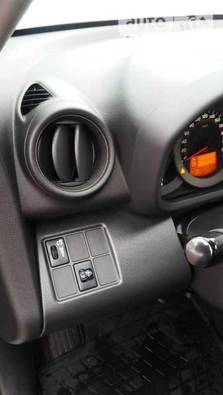 Toyota RAV 4 2012  випуску Хмельницький з двигуном 2.2 л дизель позашляховик механіка за 16700 долл. 