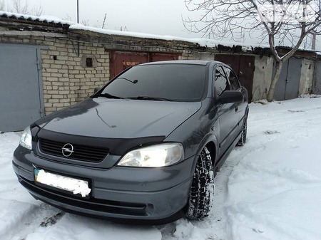 Opel Astra 2007  випуску Донецьк з двигуном 1.6 л бензин седан механіка за 5500 долл. 