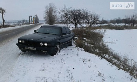 BMW 730 1992  випуску Дніпро з двигуном 3 л газ седан механіка за 3500 долл. 