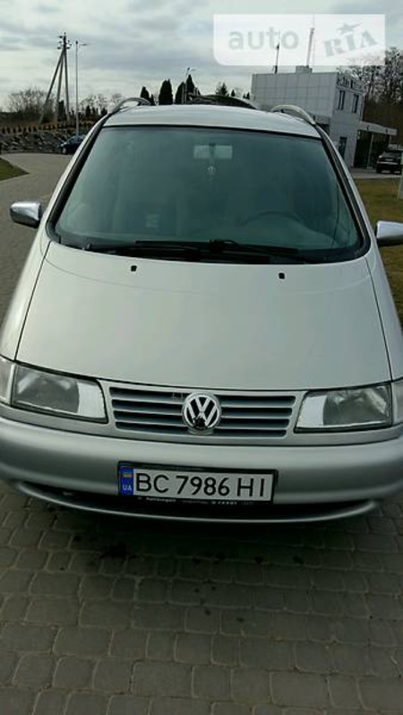Volkswagen Sharan 2000  випуску Львів з двигуном 1.9 л дизель мінівен автомат за 5500 долл. 
