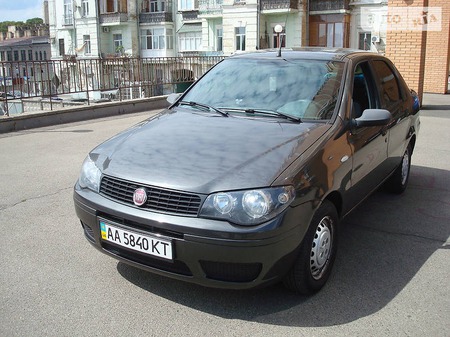 Fiat Albea 2011  випуску Київ з двигуном 1.3 л дизель седан механіка за 5700 долл. 