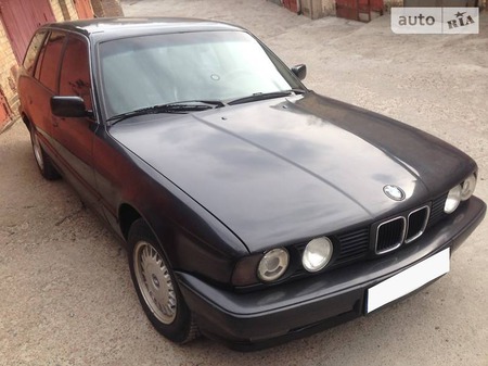 BMW 525 1992  випуску Київ з двигуном 2.5 л  універсал автомат за 4300 долл. 