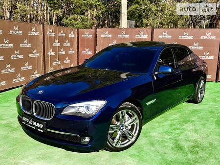 BMW 740 2011  випуску Київ з двигуном 3 л  седан автомат за 23999 долл. 