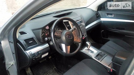 Subaru Outback 2010  випуску Харків з двигуном 2.5 л газ позашляховик автомат за 12900 долл. 