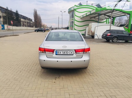 Hyundai Sonata 2006  випуску Хмельницький з двигуном 2 л дизель седан механіка за 7000 долл. 