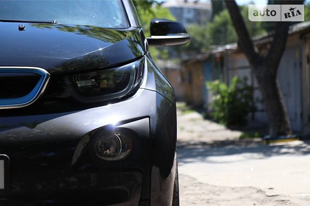 BMW i3 2015  випуску Кропивницький з двигуном 0 л гібрид хэтчбек  за 23500 долл. 