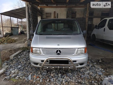 Mercedes-Benz Vito 2000  випуску Харків з двигуном 2.2 л дизель мінівен механіка за 7000 долл. 