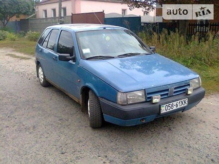 Fiat Tipo 1991  випуску Харків з двигуном 1.4 л бензин хэтчбек механіка за 800 долл. 