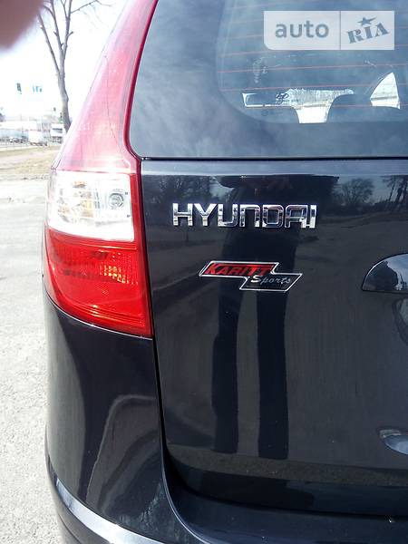 Hyundai i30 2011  випуску Чернігів з двигуном 1.6 л дизель універсал механіка за 7950 долл. 