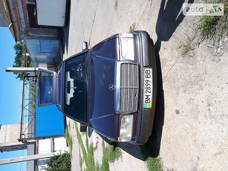 Mercedes-Benz E 250 1993  випуску Дніпро з двигуном 2.5 л дизель універсал механіка за 3800 долл. 