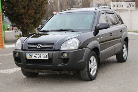 Hyundai Tucson 2007  випуску Одеса з двигуном 2.7 л газ позашляховик автомат за 9900 долл. 